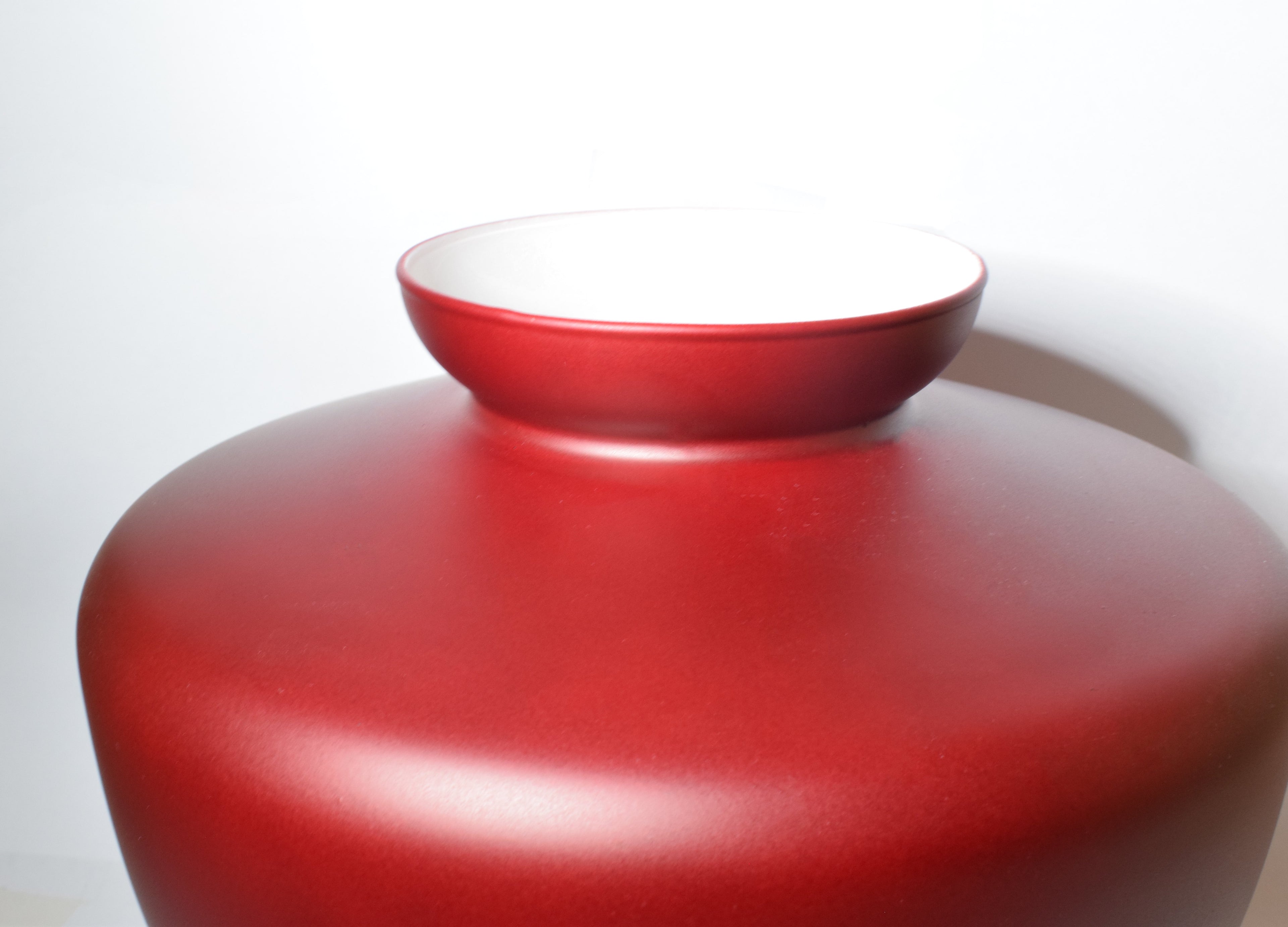 Vaso in vetro dipinto a mano Certificato dai mastri vetrai IVV - colorazione Bordeaux opaco diam. 24 cm h. 22 cm