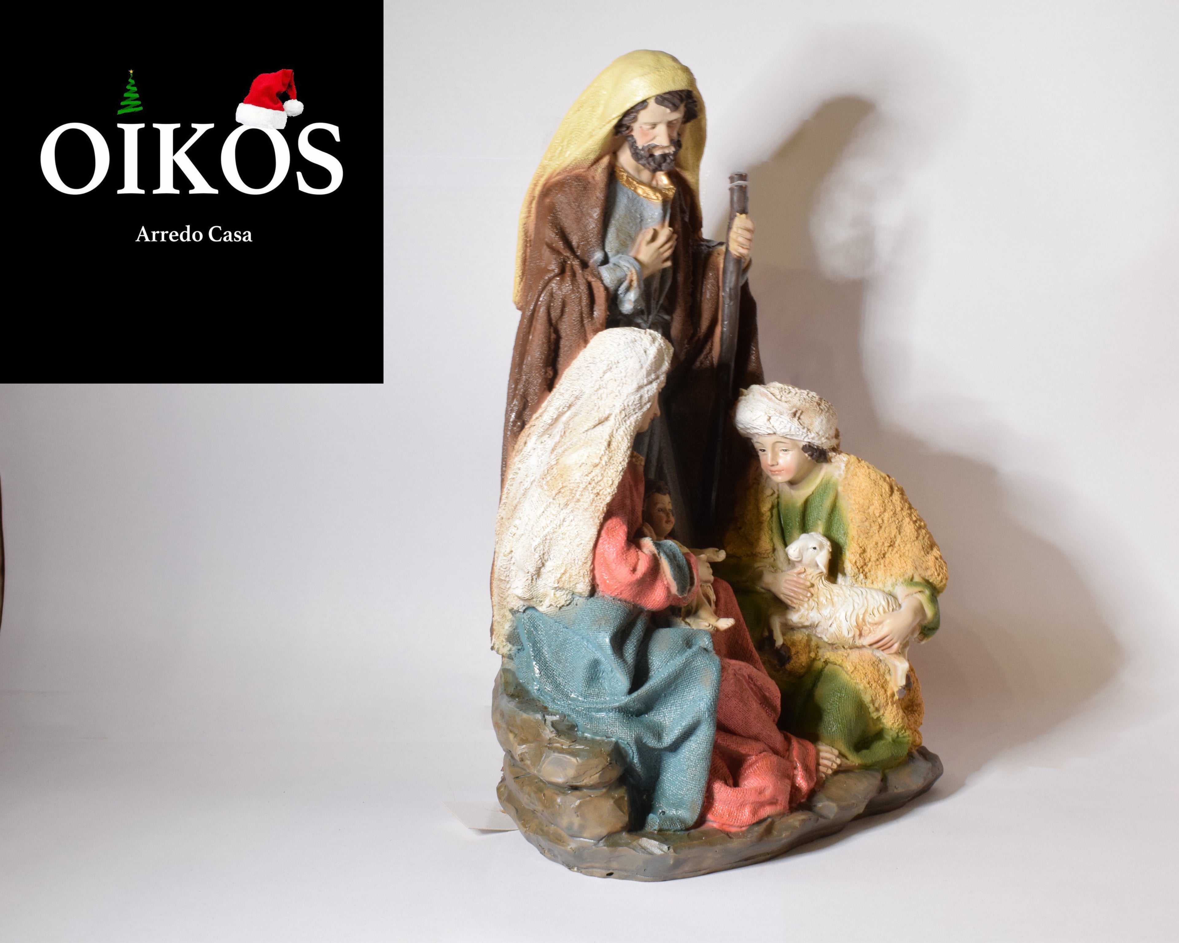 Natività con pastorello in resina dipinta h. 24 cm