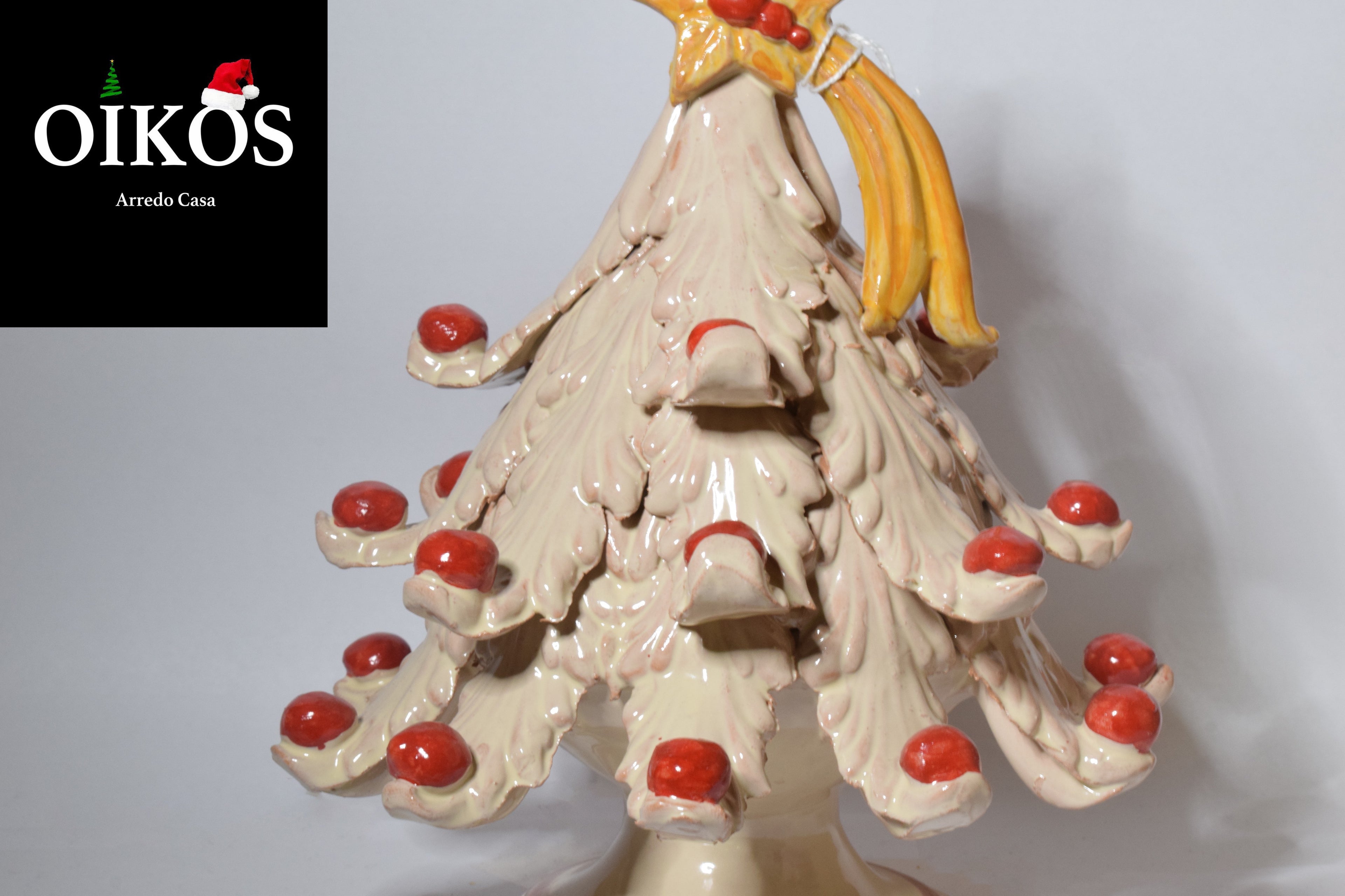 Albero di Natale Caltagirone Realizzato a mano h. 20 color avorio e finitura e palline Bordeaux