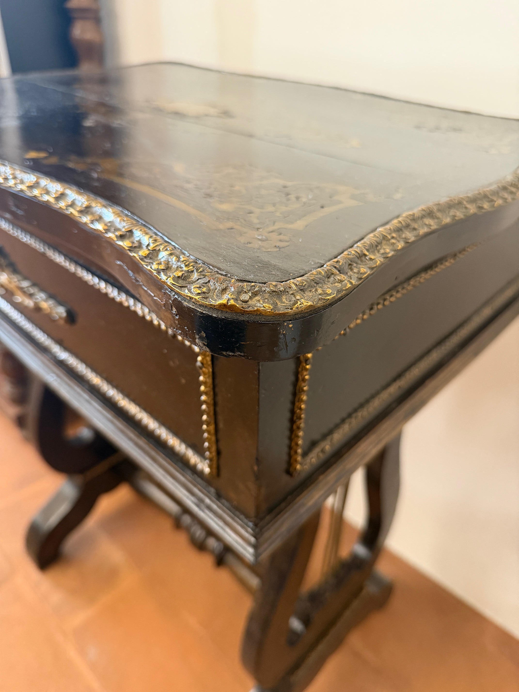 Console Antica '800 Stile Impero con Gambe a Lira e Fregi Dorati con Specchio Interno