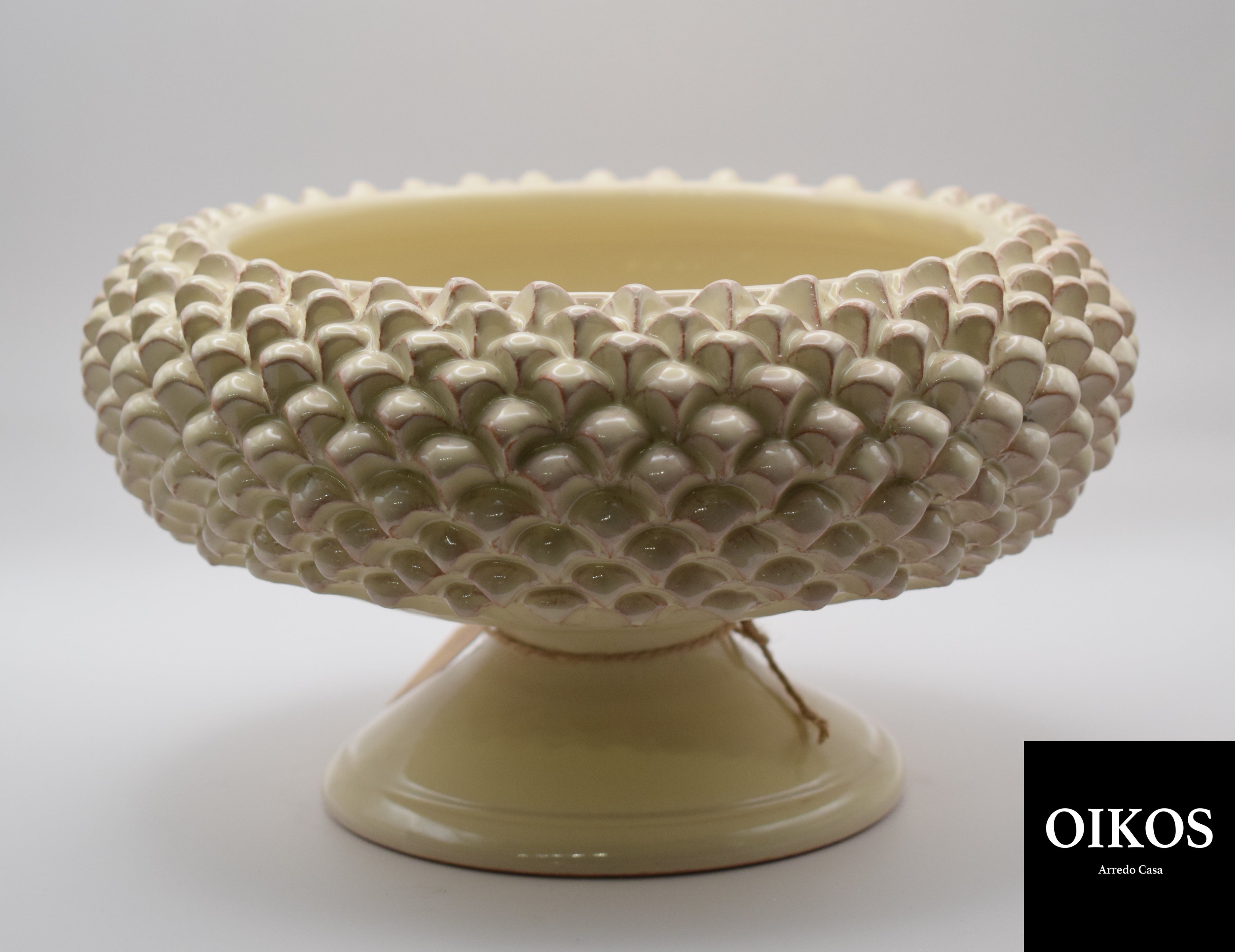 Caltagirone Centrotavola Alzata finitura a Pigna color Avorio/Crema diam. 25 cm h. 13,5 cm