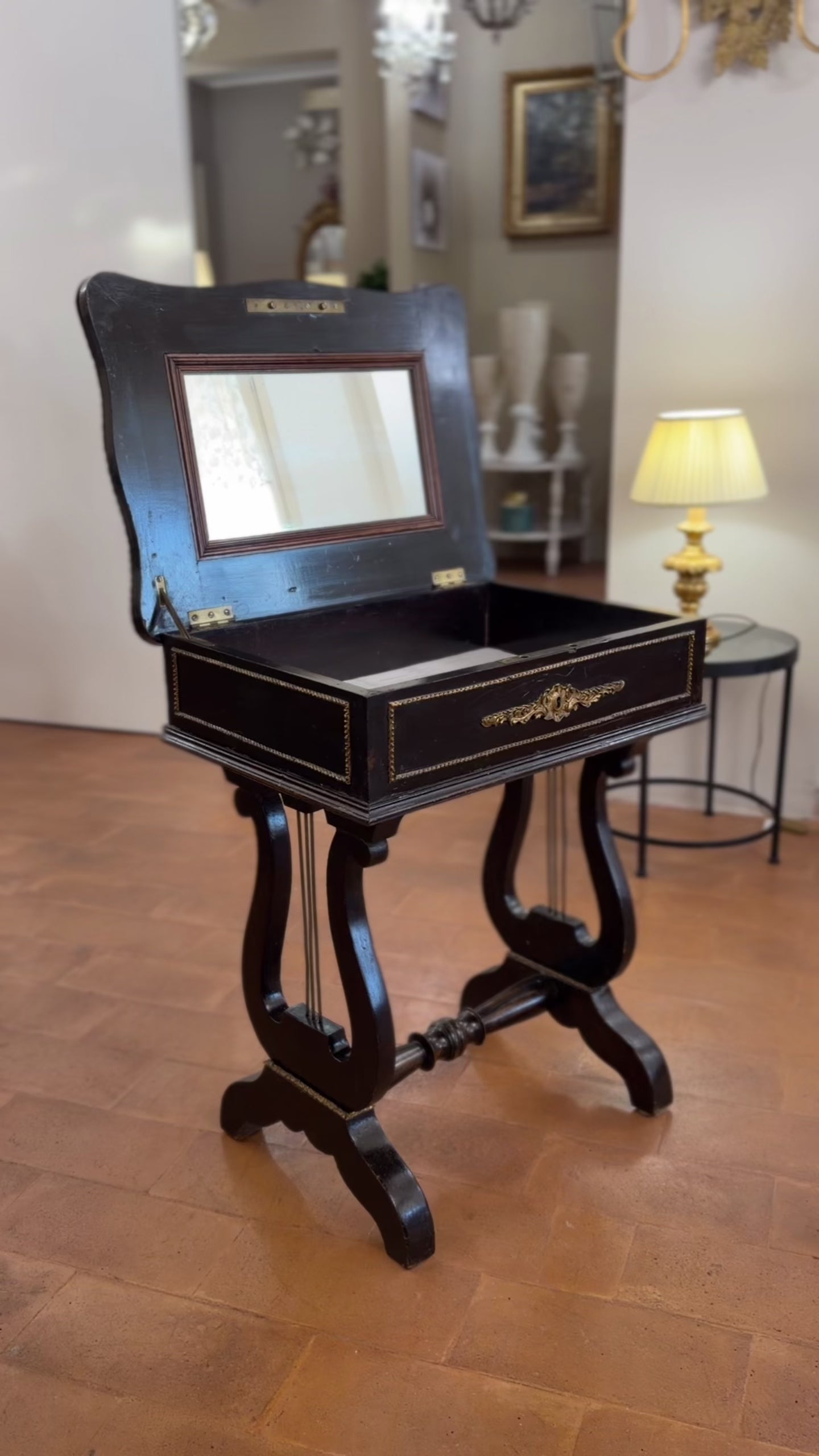 Console Antica '800 Stile Impero con Gambe a Lira e Fregi Dorati con Specchio Interno